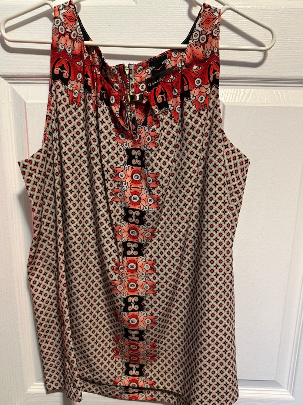 Dana Buchman Coral and Black Geometric Print Sleeveless Top